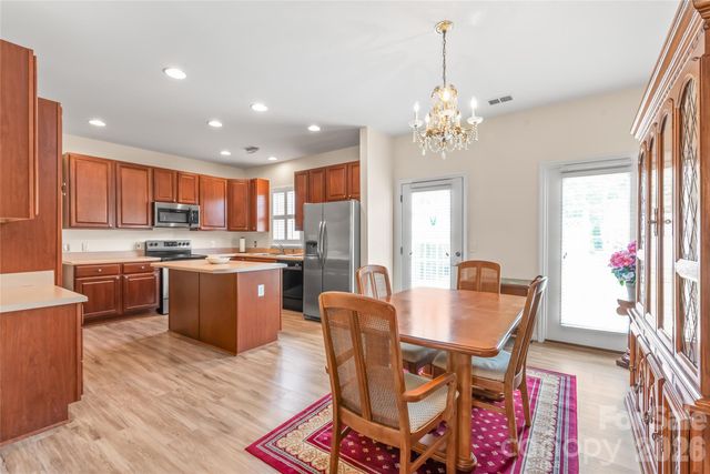 9205 Duckhorn Drive, Charlotte, NC 28277