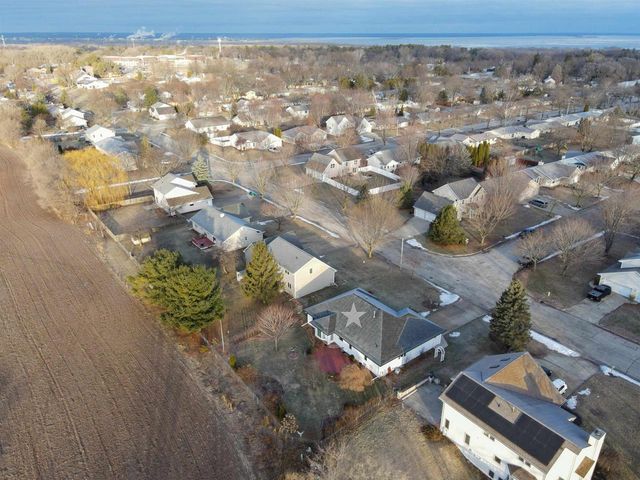 3128 CONCORDIA LANE, Green Bay, WI 54311