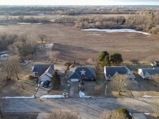 3128 CONCORDIA LANE, Green Bay, WI 54311