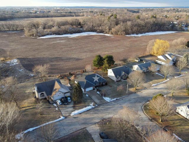 3128 CONCORDIA LANE, Green Bay, WI 54311