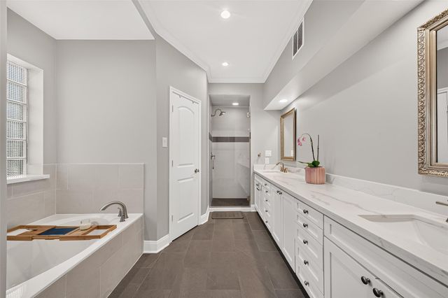 1122 Daria Drive, Houston, TX 77079