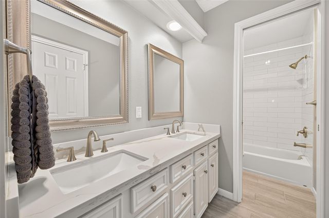 1122 Daria Drive, Houston, TX 77079