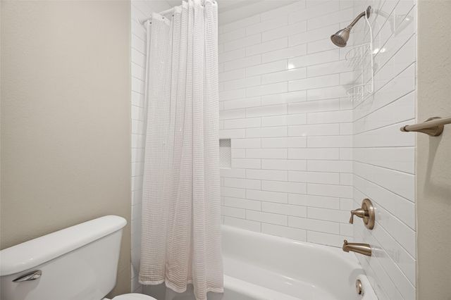 1122 Daria Drive, Houston, TX 77079