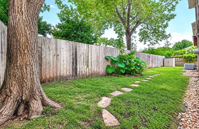 1122 Daria Drive, Houston, TX 77079