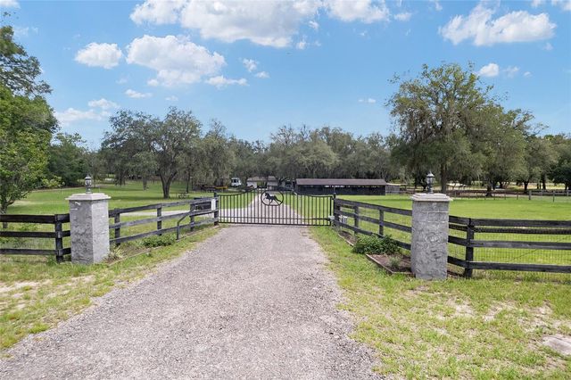 10871 SE COUNTY ROAD 336, Morriston, FL 32668