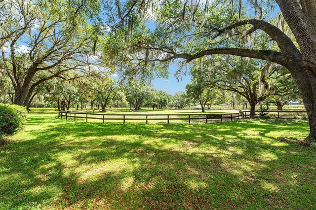 10871 SE COUNTY ROAD 336, Morriston, FL 32668