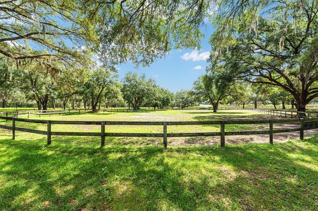10871 SE COUNTY ROAD 336, Morriston, FL 32668
