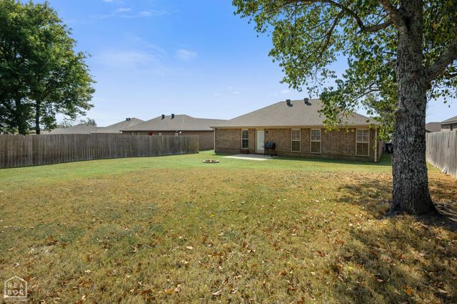 382 Wildwood Point, Jonesboro, AR 72405