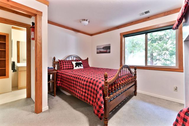 127 Summit Level Rd, Dorrington, CA 95223