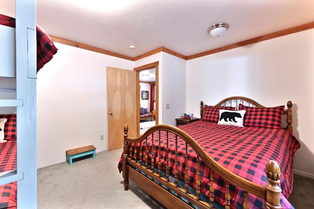 127 Summit Level Rd, Dorrington, CA 95223