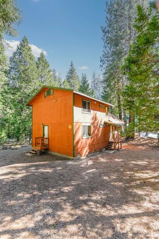 127 Summit Level Rd, Dorrington, CA 95223