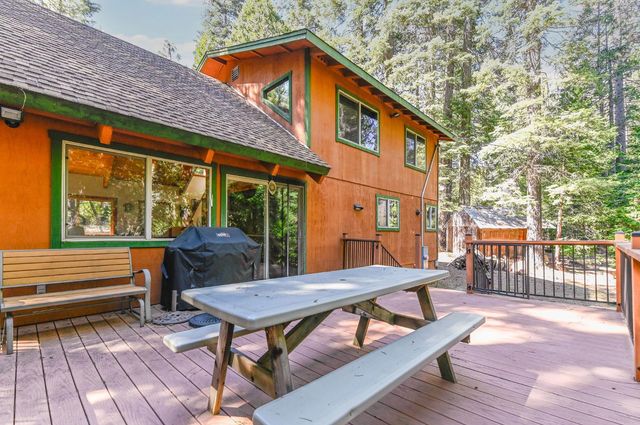 127 Summit Level Rd, Dorrington, CA 95223