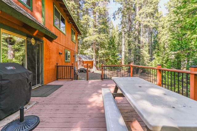 127 Summit Level Rd, Dorrington, CA 95223