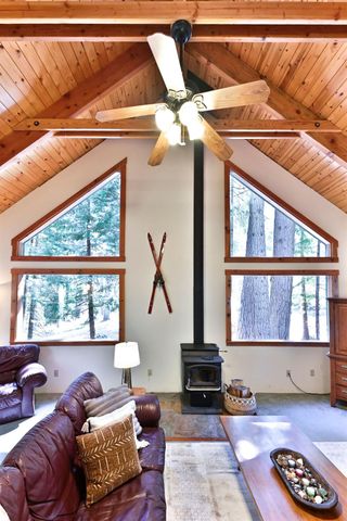 127 Summit Level Rd, Dorrington, CA 95223