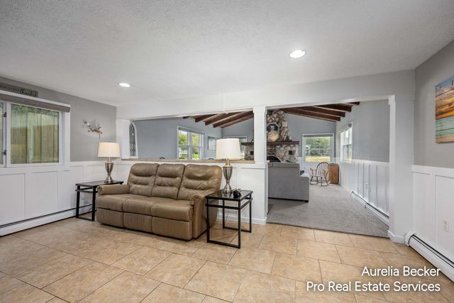 13555 Sunset Shores Drive NE, Cedar Springs, MI 49319