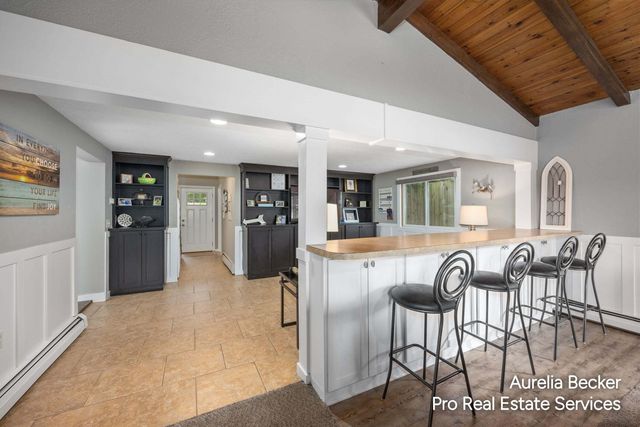 13555 Sunset Shores Drive NE, Cedar Springs, MI 49319