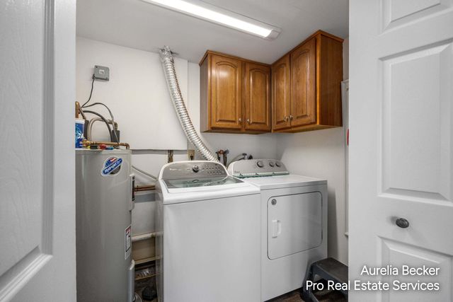 13555 Sunset Shores Drive NE, Cedar Springs, MI 49319