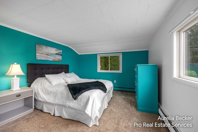 13555 Sunset Shores Drive NE, Cedar Springs, MI 49319