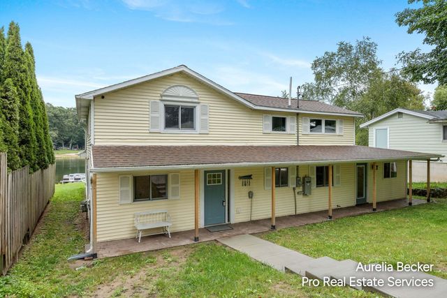 13555 Sunset Shores Drive NE, Cedar Springs, MI 49319