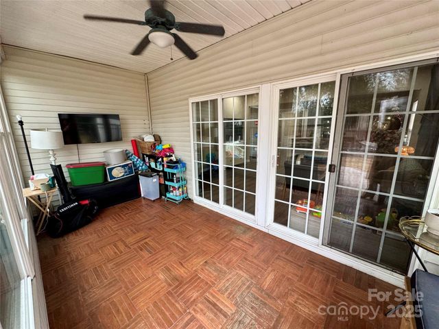 9122 Kestral Ridge Drive, Charlotte, NC 28269