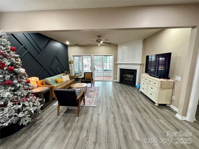 9122 Kestral Ridge Drive, Charlotte, NC 28269