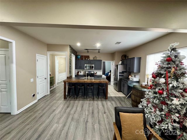 9122 Kestral Ridge Drive, Charlotte, NC 28269