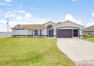 4605 NW Gastonia Street, Port St Lucie, FL 34983