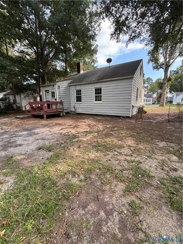 14 W Magruder St, Sandston, VA 23150