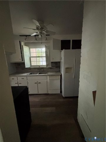 14 W Magruder St, Sandston, VA 23150