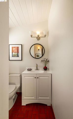64 Colorado Ave, Berkeley, CA 94707
