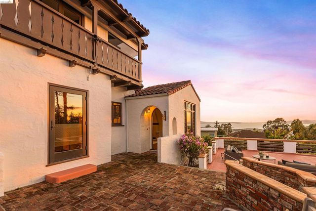 64 Colorado Ave, Berkeley, CA 94707