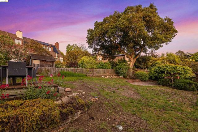 64 Colorado Ave, Berkeley, CA 94707