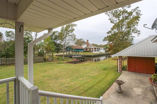 1001 Idlewilde Lane, Lake Charles, LA 70605