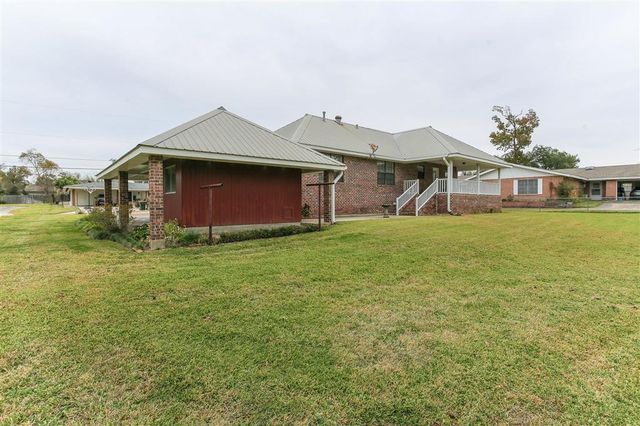 1001 Idlewilde Lane, Lake Charles, LA 70605