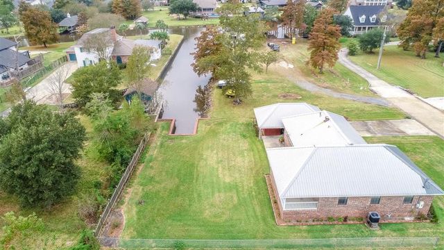 1001 Idlewilde Lane, Lake Charles, LA 70605