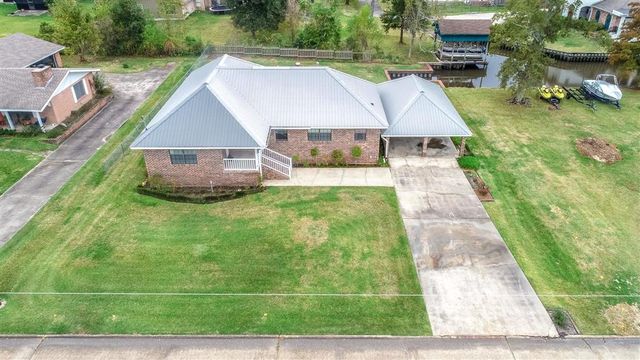1001 Idlewilde Lane, Lake Charles, LA 70605