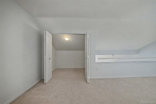 705 Preston Court, Rochester Hills, MI 48307