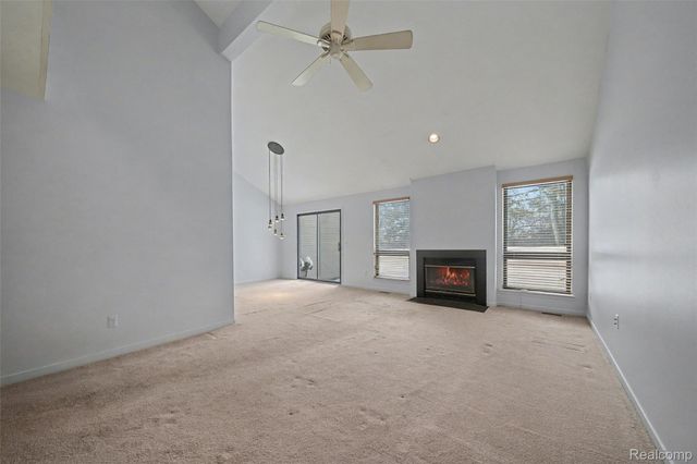 705 Preston Court, Rochester Hills, MI 48307