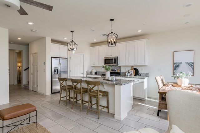 8012 Avanti Dr, El Dorado Hills, CA 95762