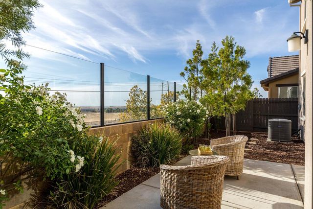 8012 Avanti Dr, El Dorado Hills, CA 95762