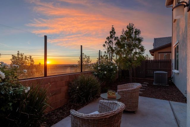 8012 Avanti Dr, El Dorado Hills, CA 95762