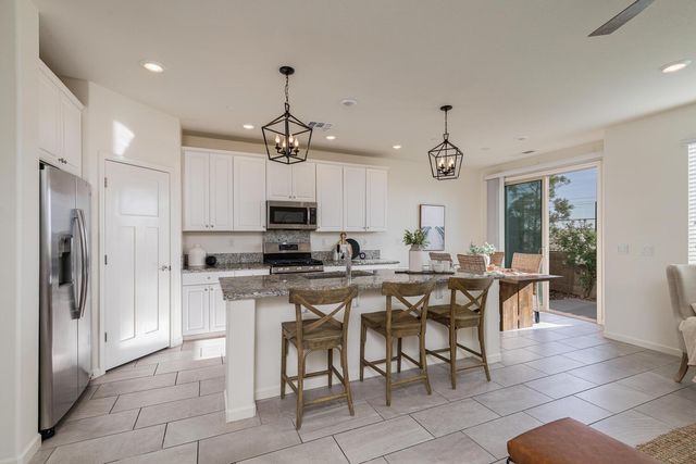 8012 Avanti Dr, El Dorado Hills, CA 95762