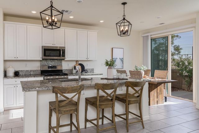 8012 Avanti Dr, El Dorado Hills, CA 95762