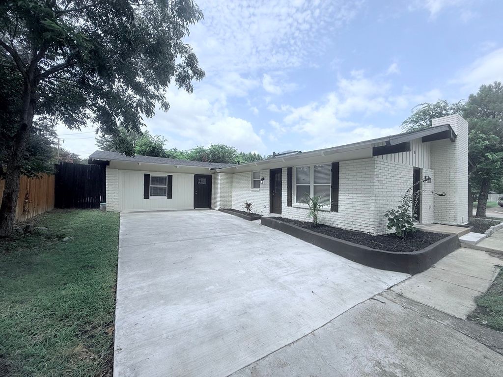736 Sherbrook Drive, Richardson, TX 75080