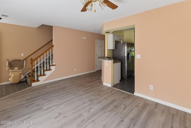 10518 Clayton Allen Blvd, Louisville, KY 40229