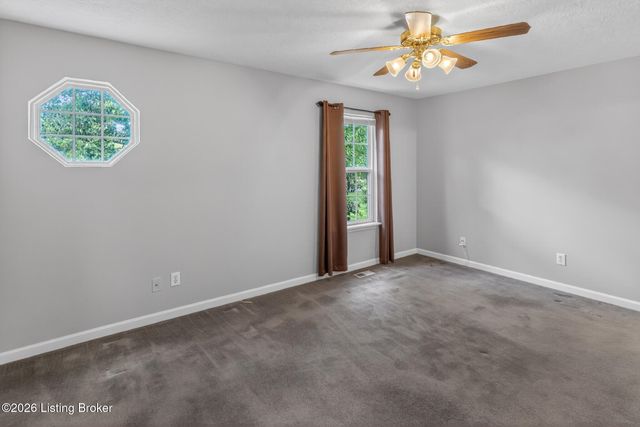 10518 Clayton Allen Blvd, Louisville, KY 40229