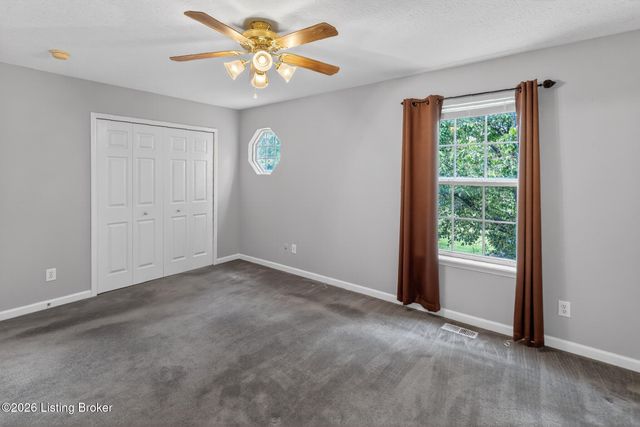 10518 Clayton Allen Blvd, Louisville, KY 40229