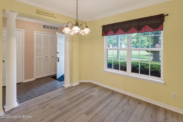 10518 Clayton Allen Blvd, Louisville, KY 40229