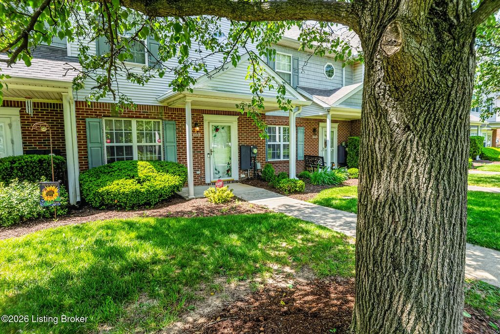 10518 Clayton Allen Blvd, Louisville, KY 40229