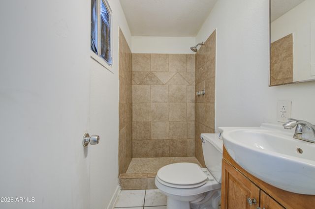6601 W MONTE VISTA Road, Phoenix, AZ 85035